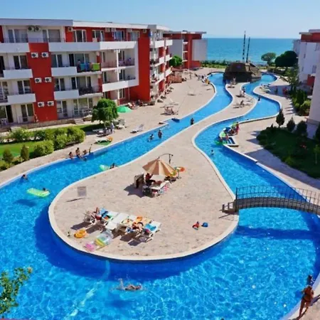 Beachfront 2 Bedroom In Privilege Noks *