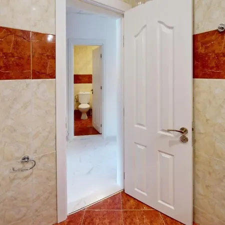 Beachfront 2 Bedroom In Privilege Noks