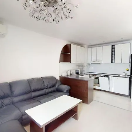 Beachfront 2 Bedroom In Privilege Noks Apartment *